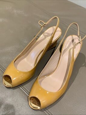 Stuart Weitzman Yellow Patent Leather Peep-Toe Slingback Heels
